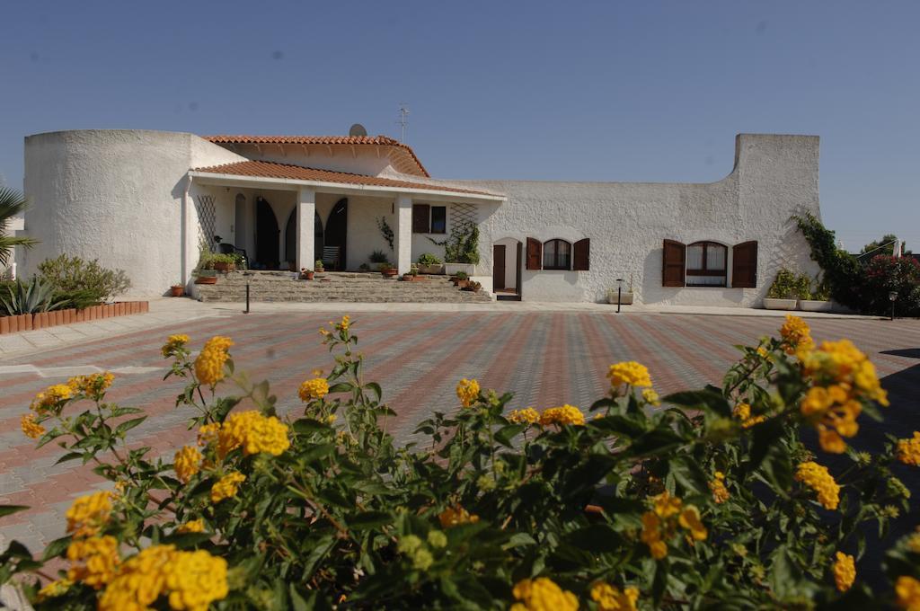 Il Melo Residence Porto Torres Exterior foto